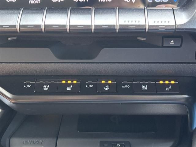 TOYOTA LEXUS UX250H 2020 Image 31