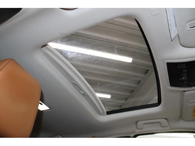 TOYOTA LEXUS UX250H 2018 Image 31