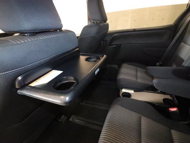 TOYOTA VOXY 2018 Image 31