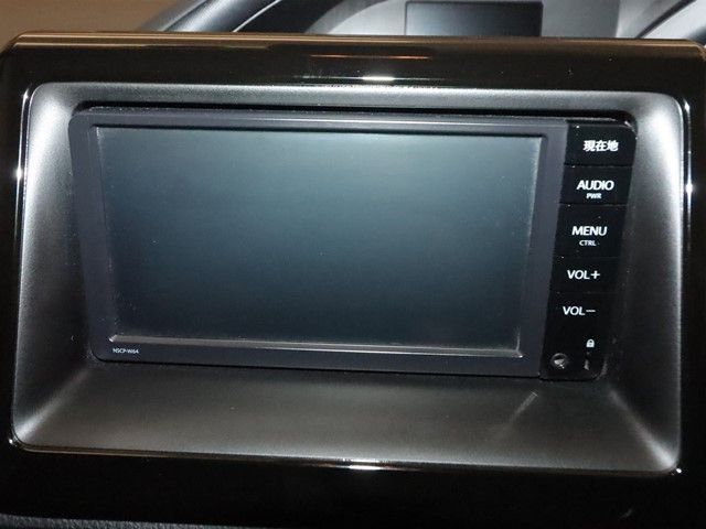 TOYOTA VOXY 2018 Image 31