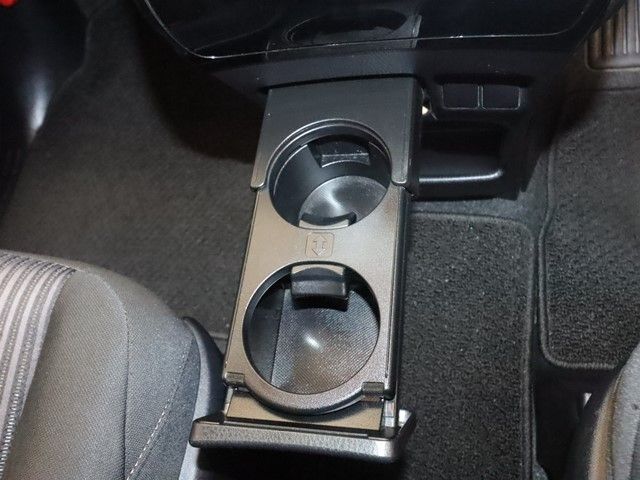 TOYOTA VOXY 2018 Image 31