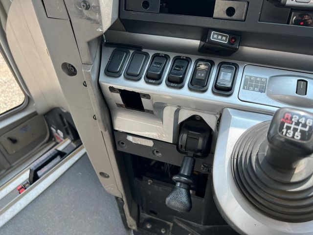 MITSUBISHI FUSOU AERO ACE 2009 Image 31