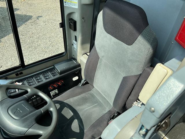 MITSUBISHI FUSOU AERO ACE 2009 Image 31