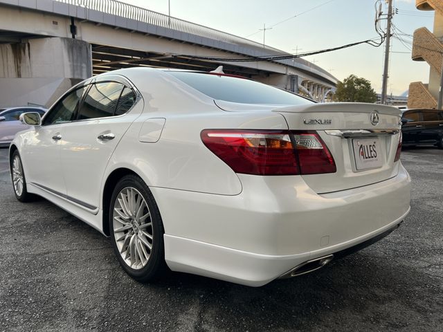 TOYOTA LEXUS LS460 2010 Image 31