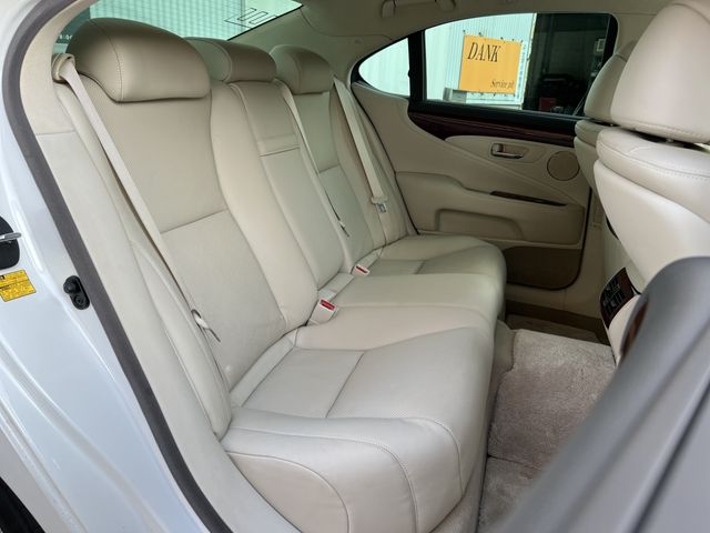 TOYOTA LEXUS LS460 2010 Image 31