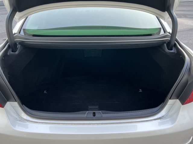 TOYOTA LEXUS LS460 2010 Image 31