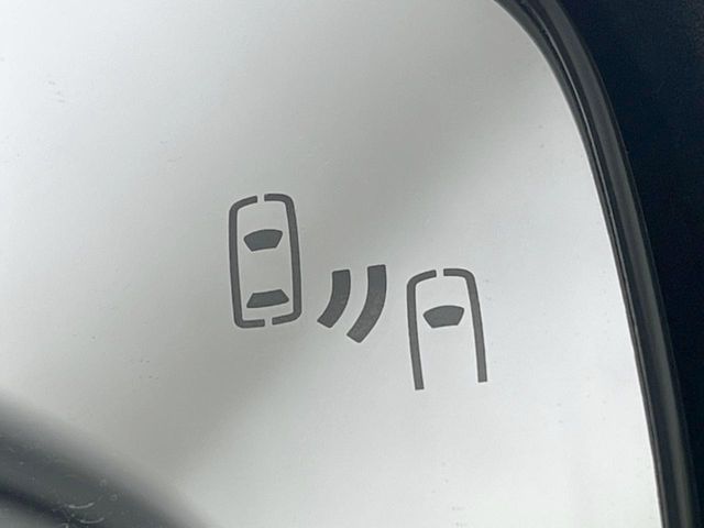 TOYOTA PRIUS PHV 2023 Image 31