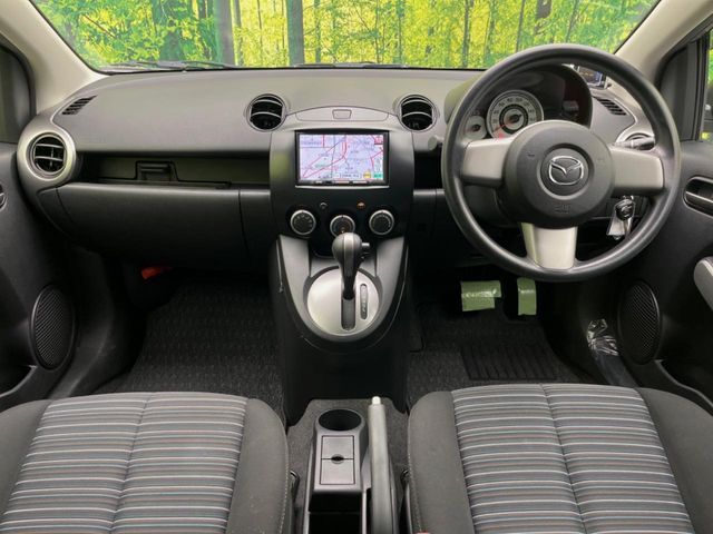 MAZDA DEMIO 2011 Image 31