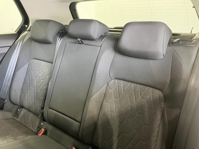 VOLKSWAGEN GOLF 2025 Image 31