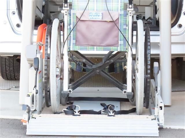 NISSAN SERENA  WG 2016 Image 31