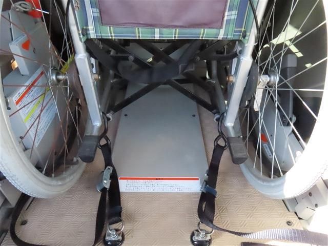 NISSAN SERENA  WG 2016 Image 31