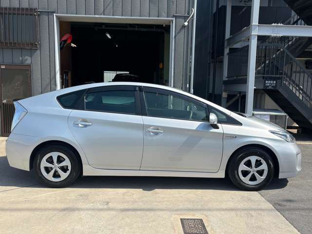 TOYOTA PRIUS 2014 Image 31