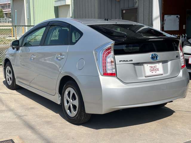 TOYOTA PRIUS 2014 Image 31
