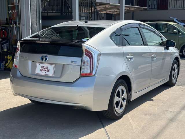TOYOTA PRIUS 2014 Image 31