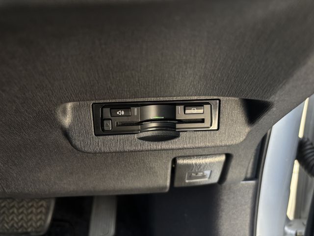 TOYOTA PRIUS 2014 Image 31