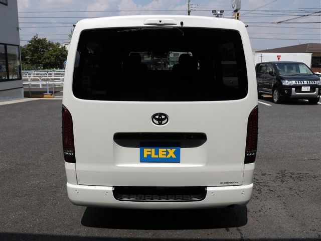 TOYOTA HIACE VAN 2WD 2024 Image 31