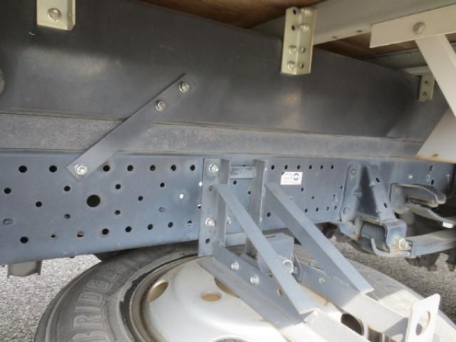 ISUZU ELF 2016 Image 31