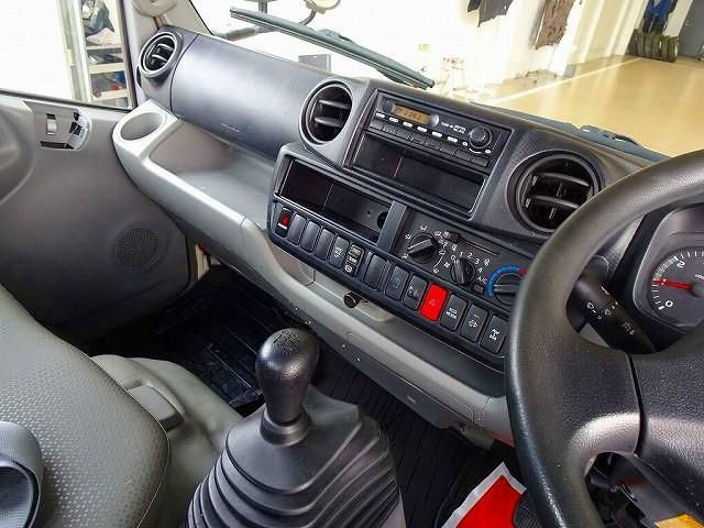 HINO DUTRO 2012 Image 31