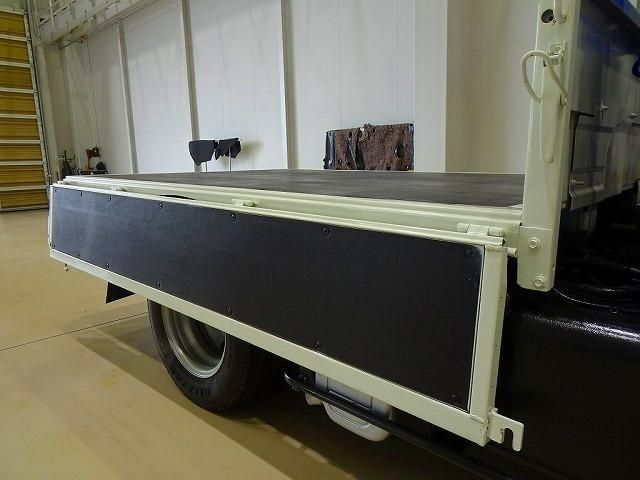 HINO DUTRO 2012 Image 31