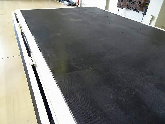 HINO DUTRO 2012 Image 31