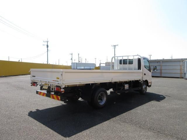 HINO DUTRO 2023 Image 31