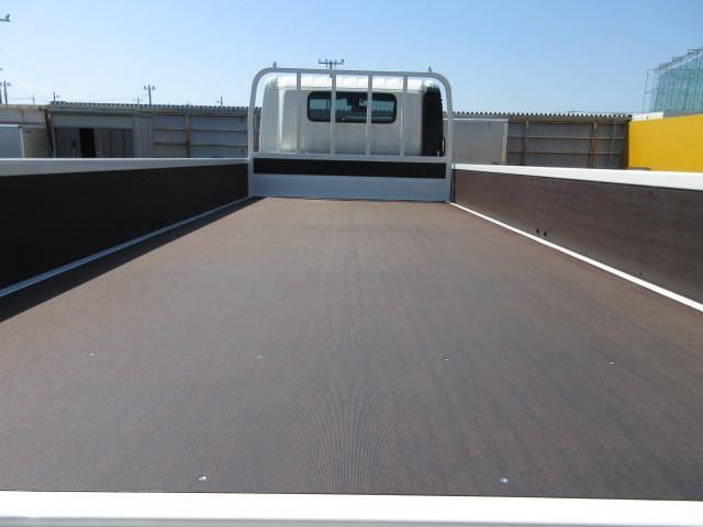 HINO DUTRO 2023 Image 31