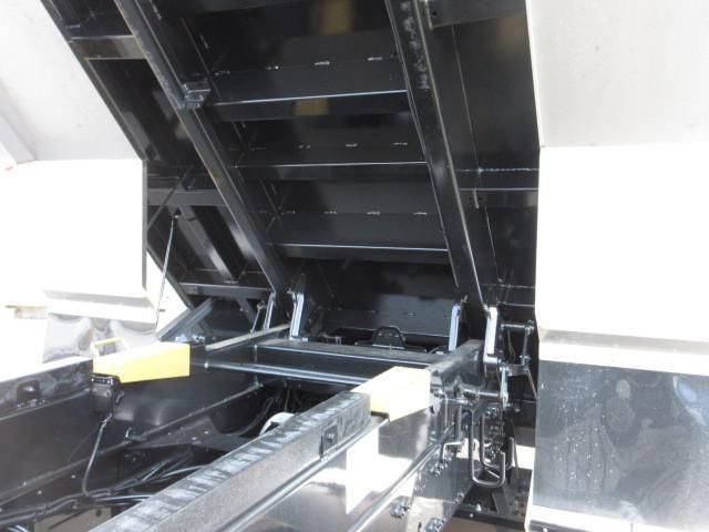 MITSUBISHI FUSOU SUPER GREAT 2024 Image 31