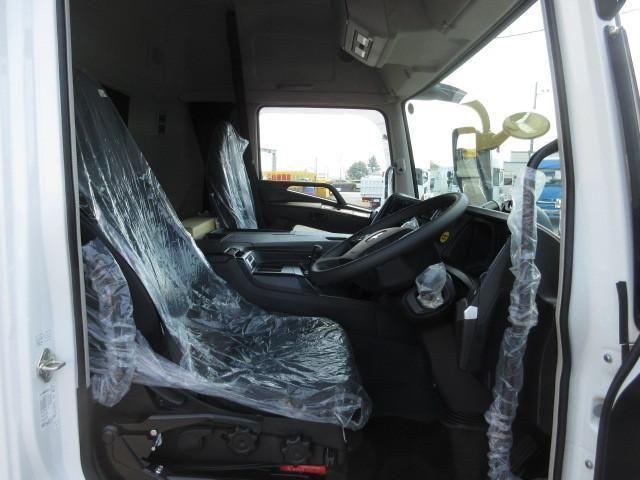 MITSUBISHI FUSOU SUPER GREAT 2024 Image 31