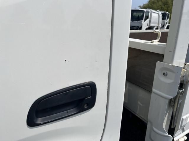 HINO DUTRO 2020 Image 31