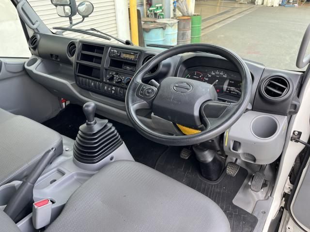 HINO DUTRO 2020 Image 31