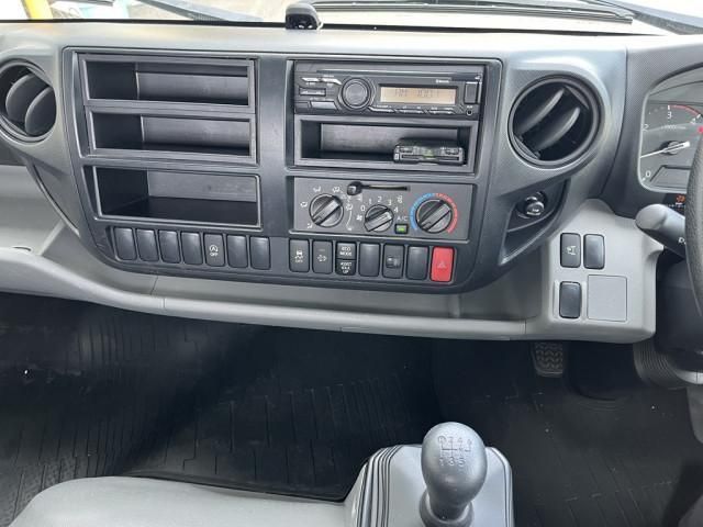 HINO DUTRO 2020 Image 31