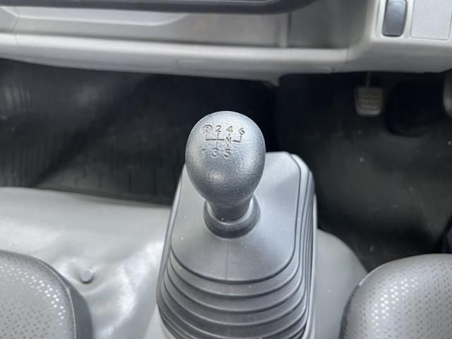 HINO DUTRO 2020 Image 31