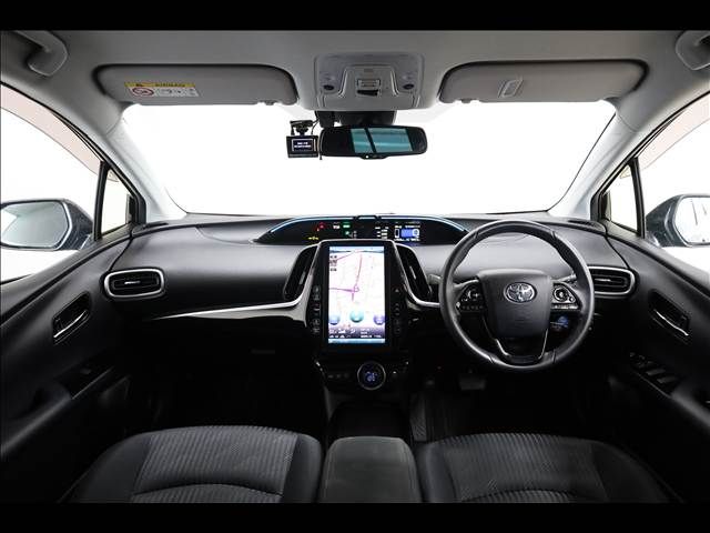 TOYOTA PRIUS PHV 2019 Image 31