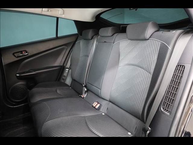 TOYOTA PRIUS PHV 2019 Image 31