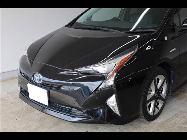 TOYOTA PRIUS 2018 Image 31