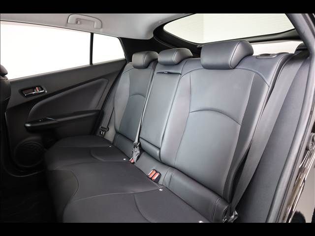 TOYOTA PRIUS 2018 Image 31