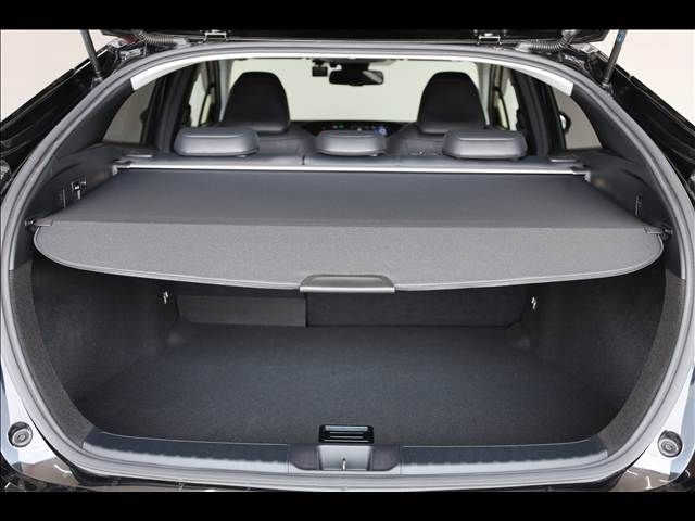 TOYOTA PRIUS 2018 Image 31