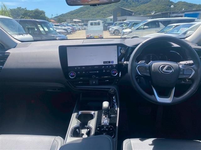 TOYOTA LEXUS NX350H 2024 Image 31