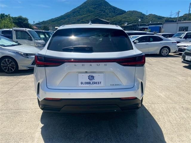TOYOTA LEXUS NX350H 2024 Image 31