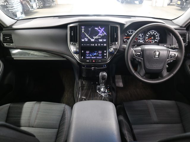 TOYOTA CROWN SEDAN 2016 Image 31