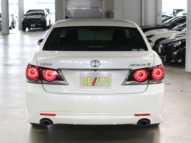 TOYOTA CROWN SEDAN 2016 Image 31