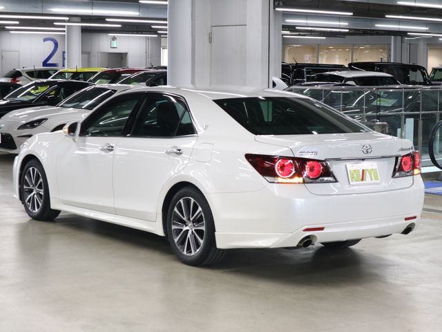 TOYOTA CROWN SEDAN 2016 Image 31