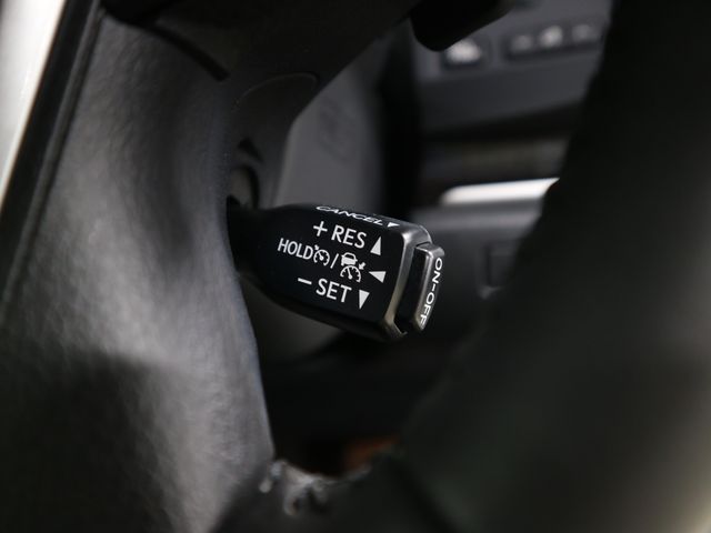 TOYOTA CROWN SEDAN 2016 Image 31