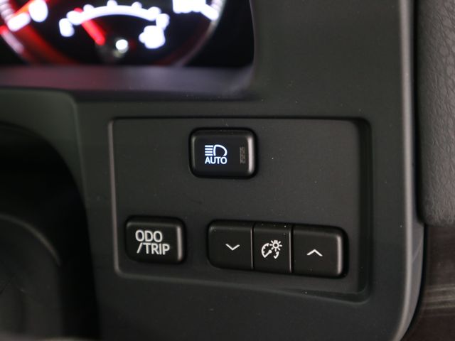 TOYOTA CROWN SEDAN 2016 Image 31