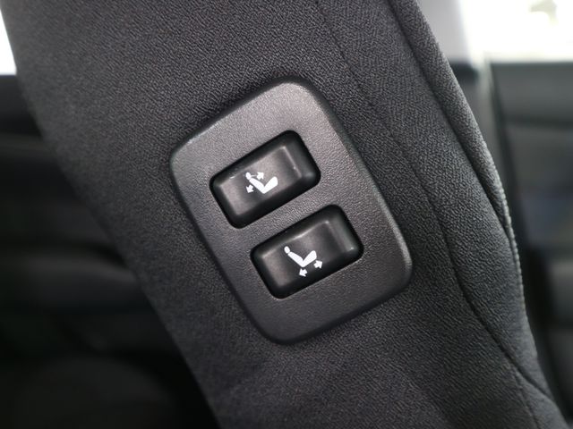 TOYOTA CROWN SEDAN 2016 Image 31