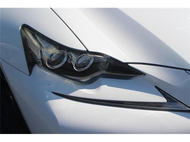 TOYOTA LEXUS IS300H 2013 Image 31