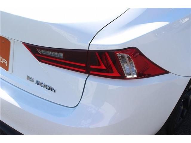 TOYOTA LEXUS IS300H 2013 Image 31