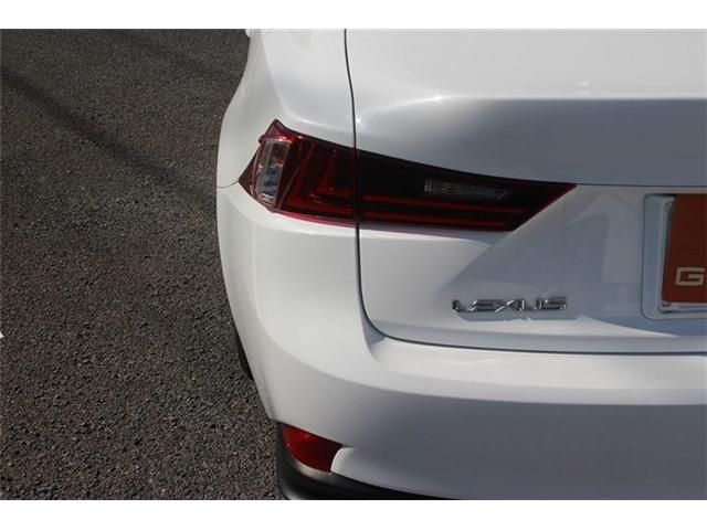 TOYOTA LEXUS IS300H 2013 Image 31