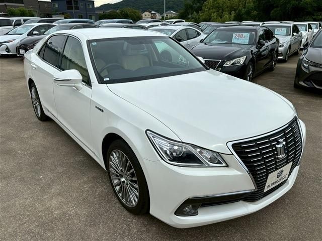 TOYOTA CROWN SEDAN HYBRID 2014 Image 31