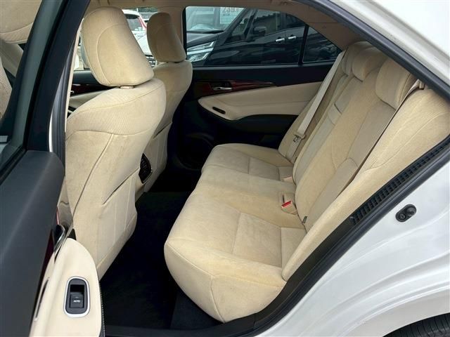 TOYOTA CROWN SEDAN HYBRID 2014 Image 31